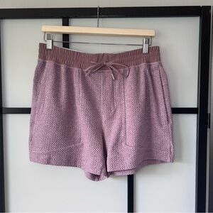 [L] Lululemon Athletica Men’s At Ease Shorts 7” Rare Mauve Purple Colour